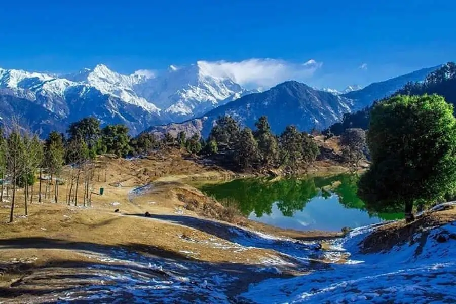 Deoriatal lake reflection trek Chopta Uttarakhand
