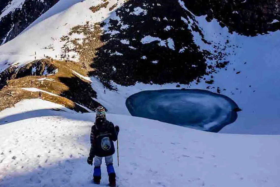 Roopkund mystery skeleton lake trek 5029m Uttarakhand Himalayas adventure